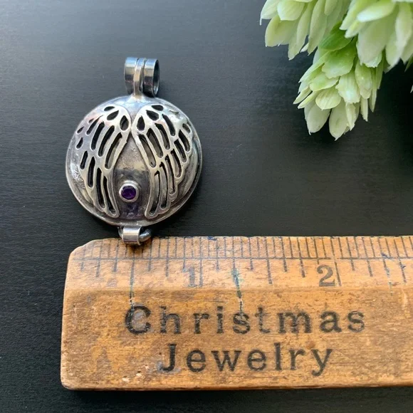 Sterling Amethyst Locket Diffuser - Picture 10 of 12